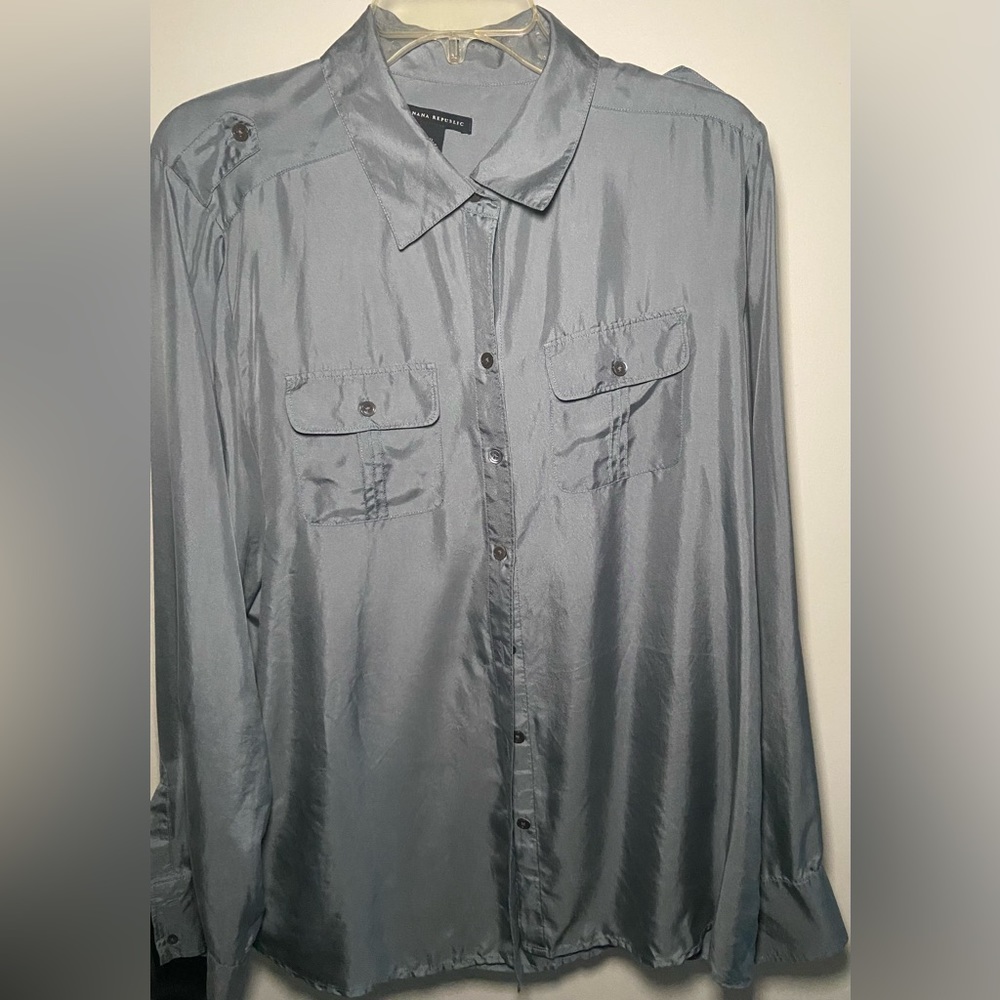 Banana Republic Silk Button down shirt